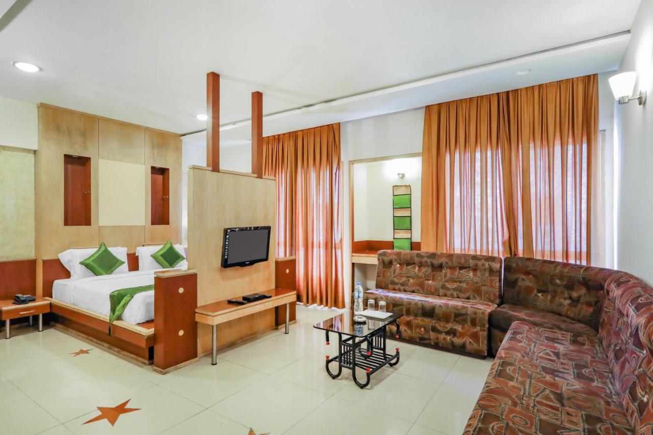 Treebo Trend Paradise, Indore Hotel Exterior foto